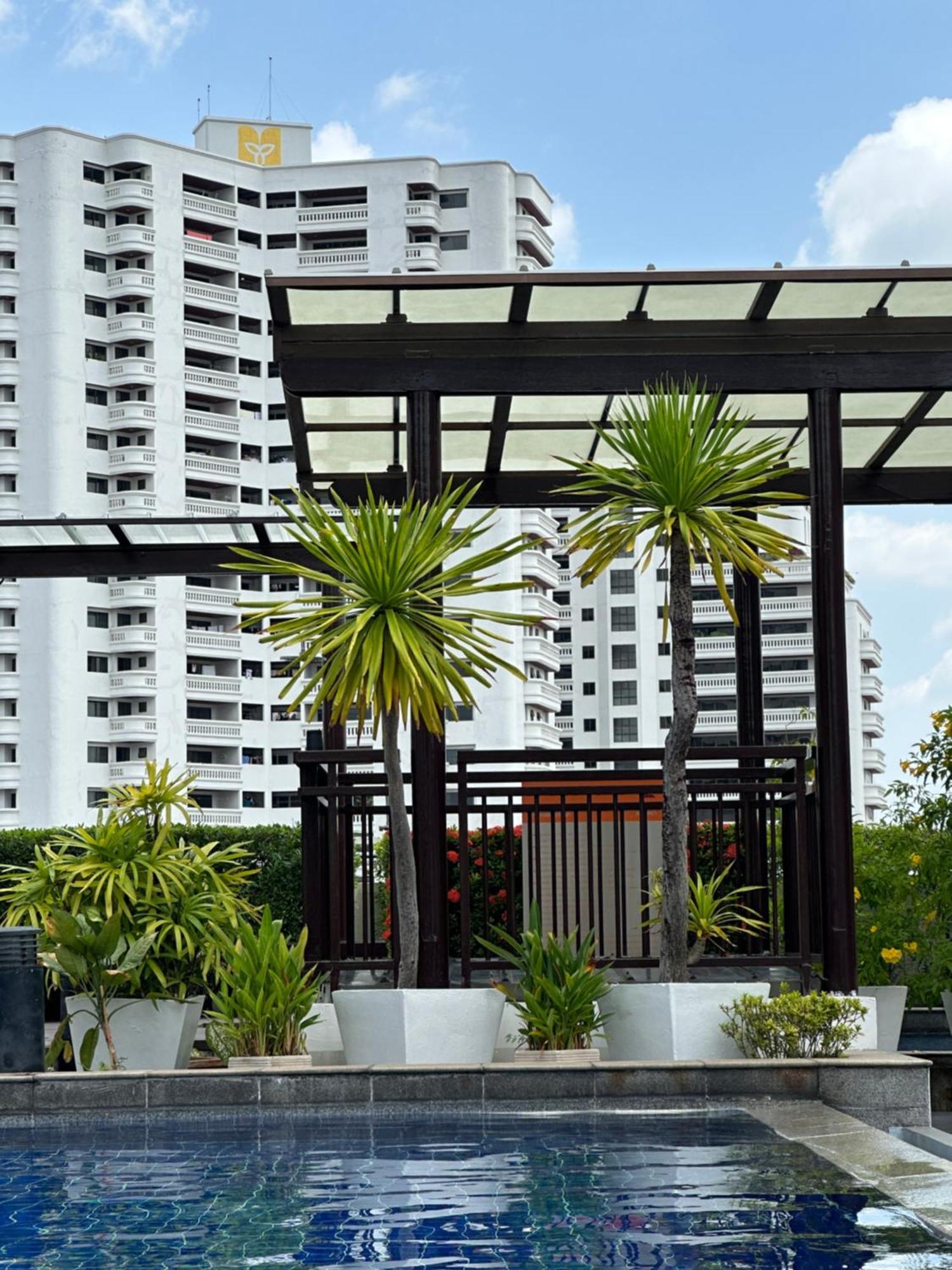 Delightful Condo In Central Location At Sukhumvit 49 กรุงเทพมหานคร ภายนอก รูปภาพ